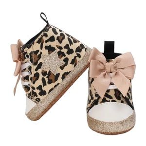NEW! Casual Leopard Comfortable Baby Sneakers Lightweight Non Slip Shoe Size 2.5